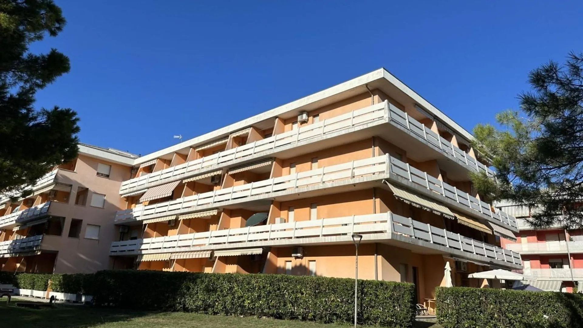 Oceanview Apartment With Two Terraces Bibione